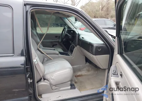 2004 Chevrolet Tahoe Ls z USA, uszkodzony, nr VIN 1GNEK13Z94J289743